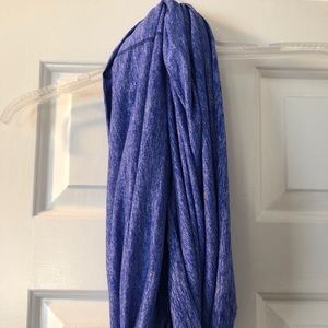 Oiselle Lux Infinity Scarf